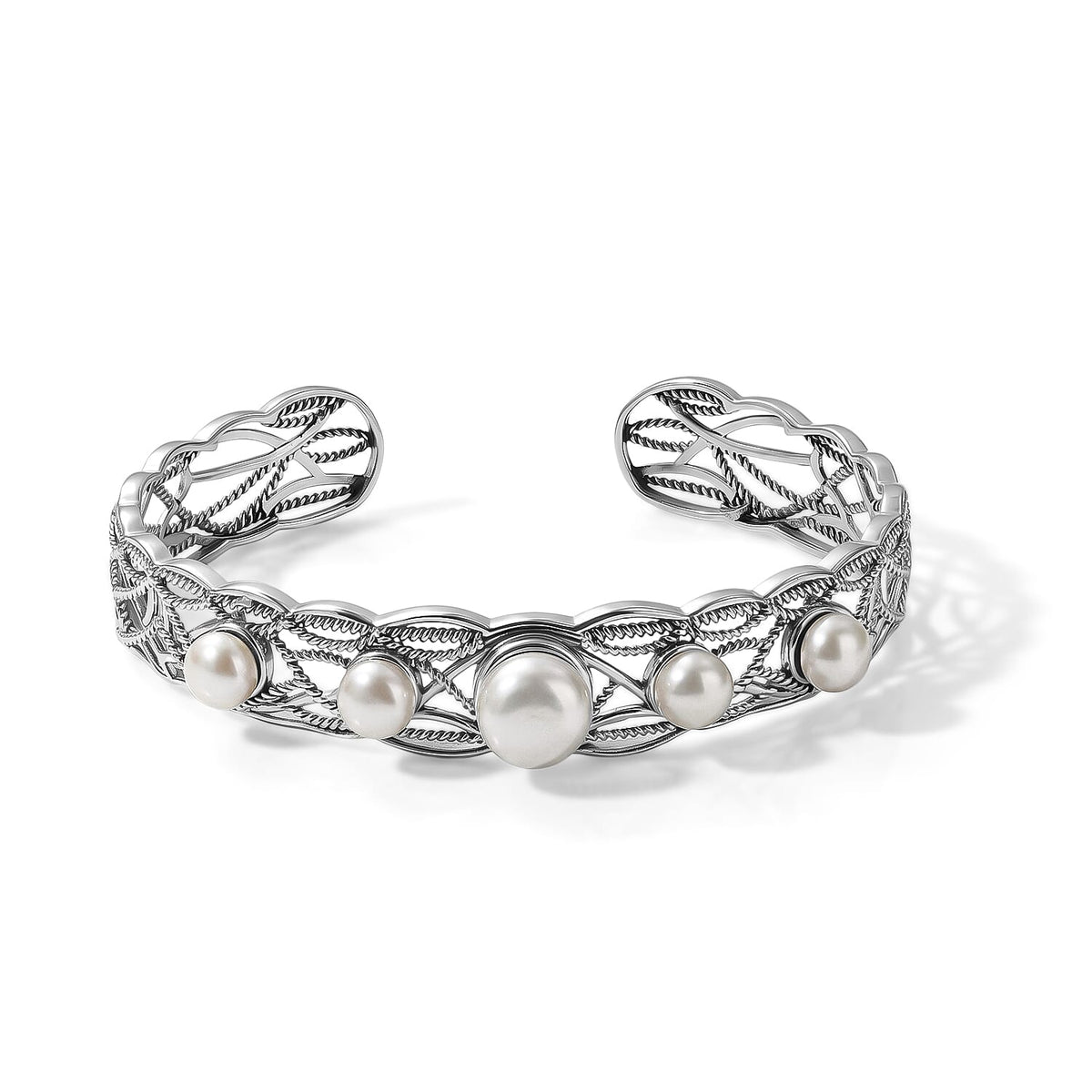 D''Joy Passport to Israel Freshwater Pearl Cuff Bracelet in Sterling Silver (7.25 In)