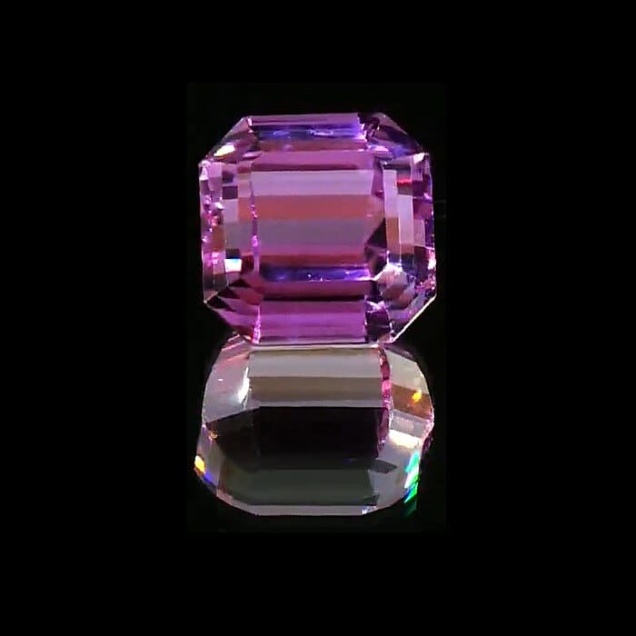 AAAA Patroke Kunzite (Oct Free Size) 40.00 ctw