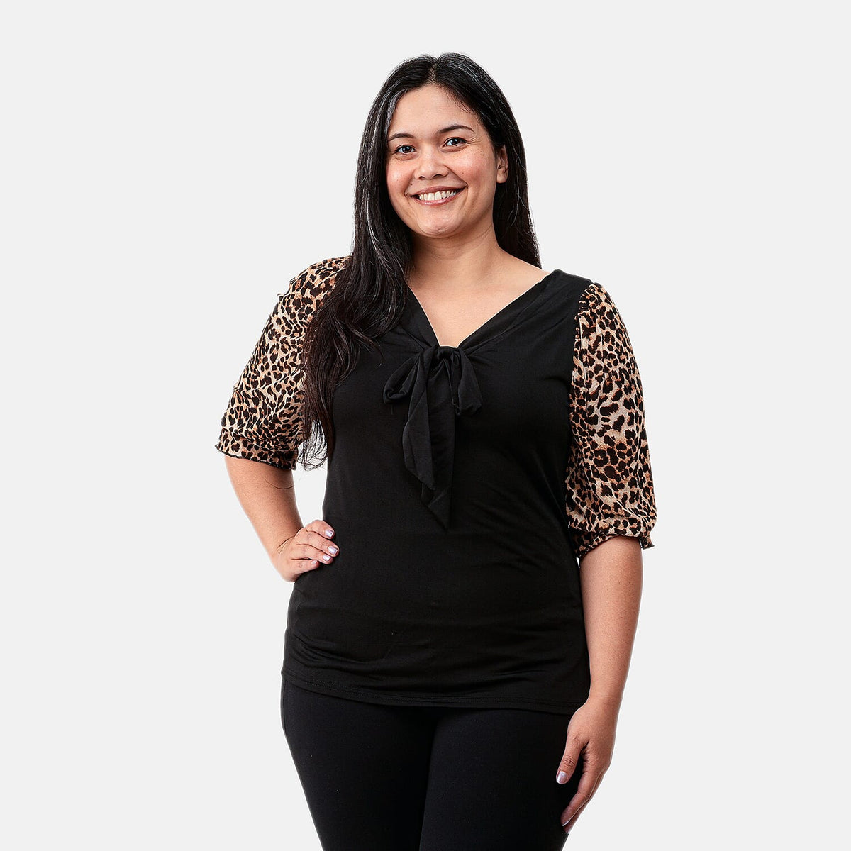 Daily Line Black with Cheetah Print Sleeve Top - S