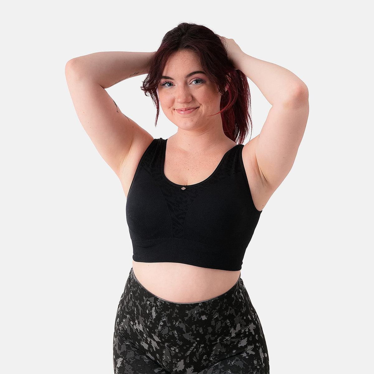 Breezies Black Active Comfort Seamless Wirefree Contour Bra - L