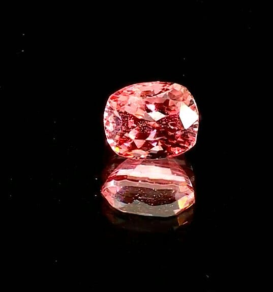 AAAA Padparadscha Spinel (Ovl Free Size) 1.00 ctw